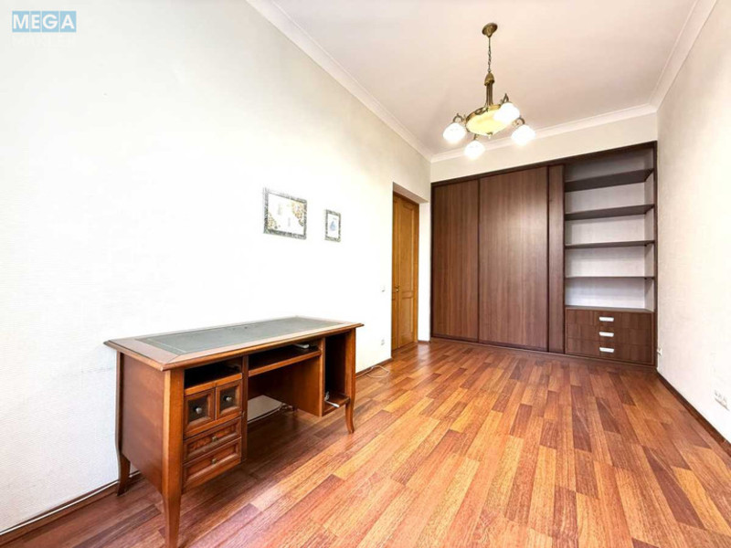 Продаж 3 кімнатної квартири (89,1/57,7/8,1), 4 пов. 6 пов. будинку, <a class="location-link" href="/kiev/" title="Недвижимость Київ">Київ</a>, <a class="location-link" href="/kiev/pecherskij/" title="Недвижимость Печерський район">Печерський р-н</a>, Банкова вул., 3 (изображение 6)