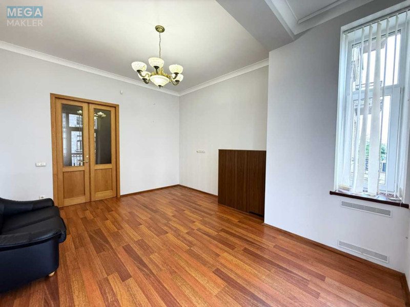 Продаж 3 кімнатної квартири (89,1/57,7/8,1), 4 пов. 6 пов. будинку, <a class="location-link" href="/kiev/" title="Недвижимость Київ">Київ</a>, <a class="location-link" href="/kiev/pecherskij/" title="Недвижимость Печерський район">Печерський р-н</a>, Банкова вул., 3 (изображение 10)