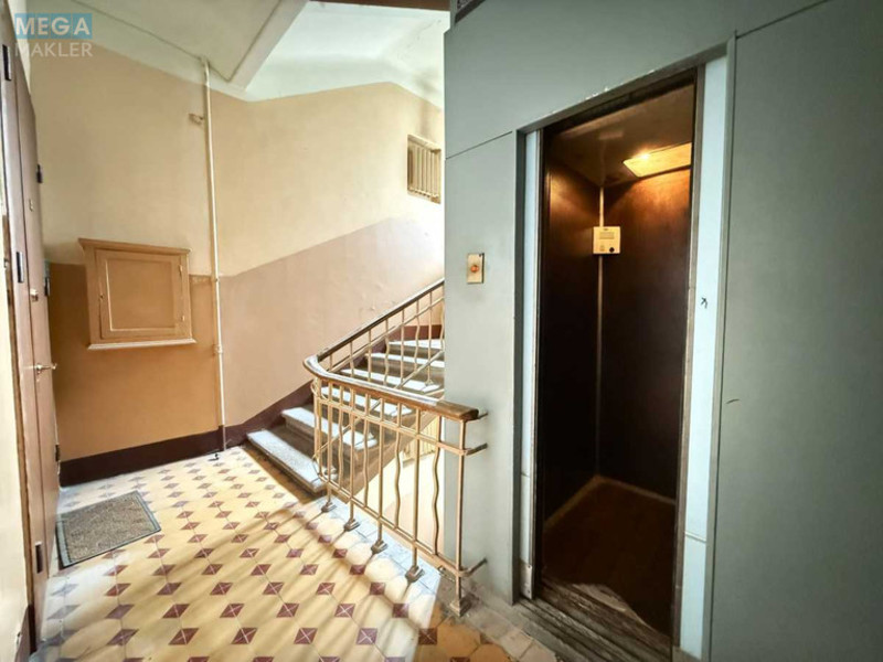 Продаж 3 кімнатної квартири (89,1/57,7/8,1), 4 пов. 6 пов. будинку, <a class="location-link" href="/kiev/" title="Недвижимость Київ">Київ</a>, <a class="location-link" href="/kiev/pecherskij/" title="Недвижимость Печерський район">Печерський р-н</a>, Банкова вул., 3 (изображение 24)