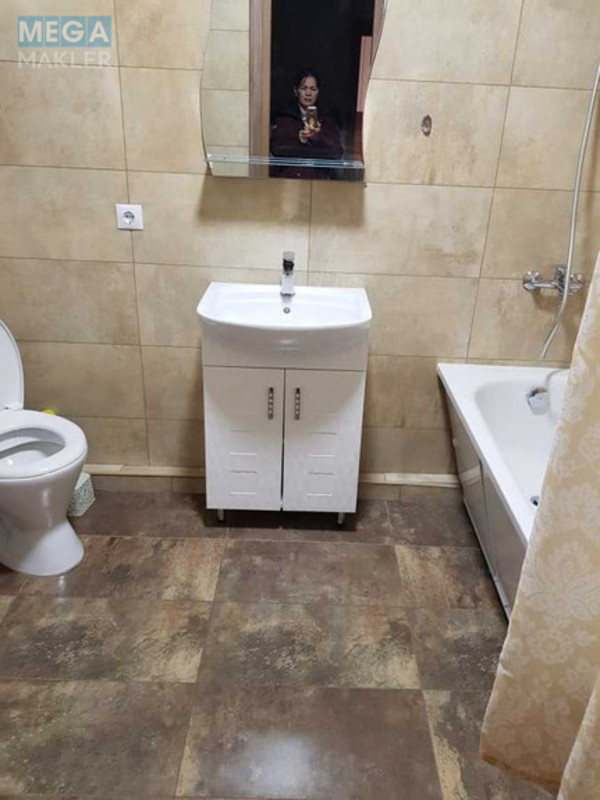 Оренда 1 кімнатної квартири, <a class="location-link" href="/kiev/" title="Недвижимость Київ">Київ</a>, <a class="location-link" href="/kiev/darnickij/" title="Недвижимость Дарницький район">Дарницький р-н</a>, Ревуцкого ул., 54 (изображение 15)