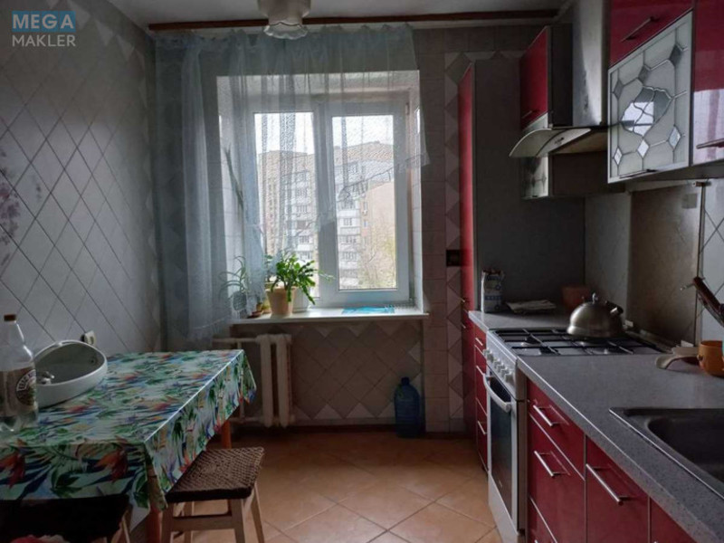 Оренда кімнати (підселення), <a class="location-link" href="/kiev/" title="Недвижимость Київ">Київ</a>, <a class="location-link" href="/kiev/darnickij/" title="Недвижимость Дарницький район">Дарницький р-н</a>, Харьковское шоссе, 55 (изображение 3)