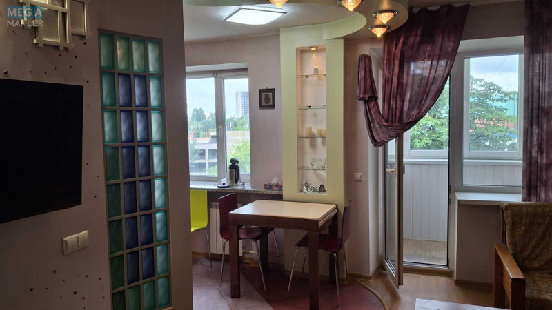 Продаж 1 кімнатної квартири (33,4/19,6/?), 5 пов. 5 пов. будинку, <a class="location-link" href="/kiev/" title="Недвижимость Київ">Київ</a>, <a class="location-link" href="/kiev/shevchenkovskij/" title="Недвижимость Шевченківський район">Шевченківський р-н</a>, Зоологічна вул., 4а (изображение 2)