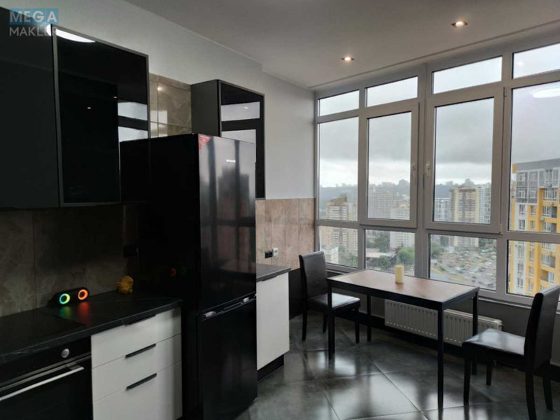 Продаж 3 кімнатної квартири (83/47/12), 25 пов. 26 пов. будинку, <a class="location-link" href="/kiev/" title="Недвижимость Київ">Київ</a>, <a class="location-link" href="/kiev/dneprovskij/" title="Недвижимость Дніпровський район">Дніпровський р-н</a>, Каховская ул., 62 (изображение 4)