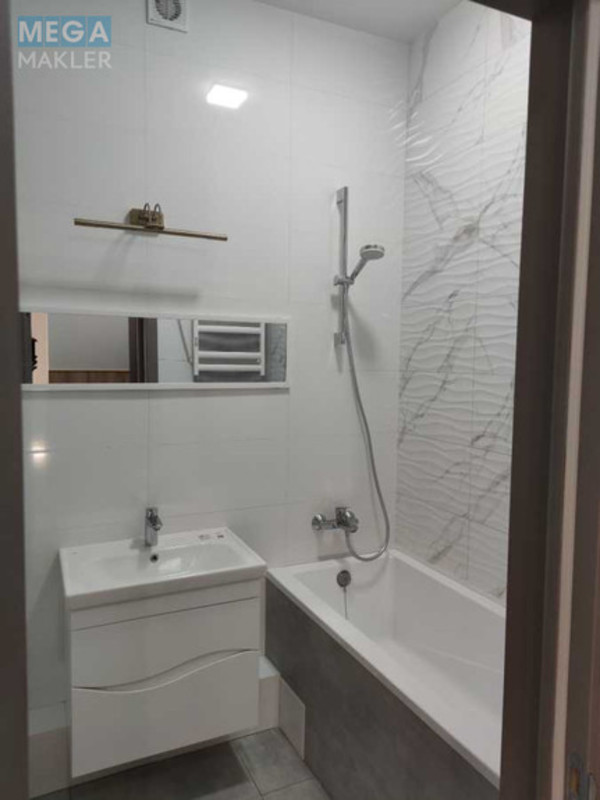 Продаж 3 кімнатної квартири (83/47/12), 25 пов. 26 пов. будинку, <a class="location-link" href="/kiev/" title="Недвижимость Київ">Київ</a>, <a class="location-link" href="/kiev/dneprovskij/" title="Недвижимость Дніпровський район">Дніпровський р-н</a>, Каховская ул., 62 (изображение 6)