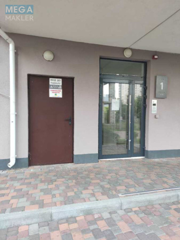 Продаж 3 кімнатної квартири (83/47/12), 25 пов. 26 пов. будинку, <a class="location-link" href="/kiev/" title="Недвижимость Київ">Київ</a>, <a class="location-link" href="/kiev/dneprovskij/" title="Недвижимость Дніпровський район">Дніпровський р-н</a>, Каховская ул., 62 (изображение 10)