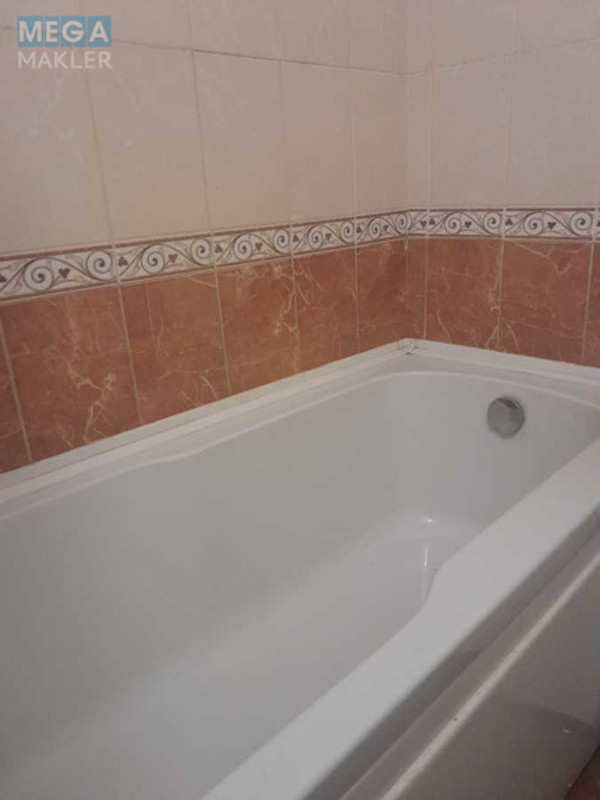 Оренда дома, <a class="location-link" href="/kiev/" title="Недвижимость Київ">Київ</a>, <a class="location-link" href="/kiev/svyatoshinskij/" title="Недвижимость Святошинський район">Святошинський р-н</a>, Узинська вул., 5 (изображение 4)