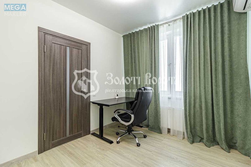 Продаж 5 кімнатної квартири (128/76/10), 9 пов. 10 пов. будинку, <a class="location-link" href="/kiev/" title="Недвижимость Київ">Київ</a>, <a class="location-link" href="/kiev/podolskij/" title="Недвижимость Подільський район">Подільський р-н</a>, Сергея Данченко вул., 32б (изображение 13)