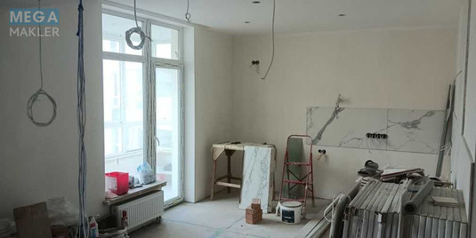Продаж 3 кімнатної квартири (130/?/15), 16 пов. 17 пов. будинку, <a class="location-link" href="/kiev/" title="Недвижимость Київ">Київ</a>, <a class="location-link" href="/kiev/svyatoshinskij/" title="Недвижимость Святошинский район">Святошинский р-н</a>, Перемоги просп., 67в (изображение 10)