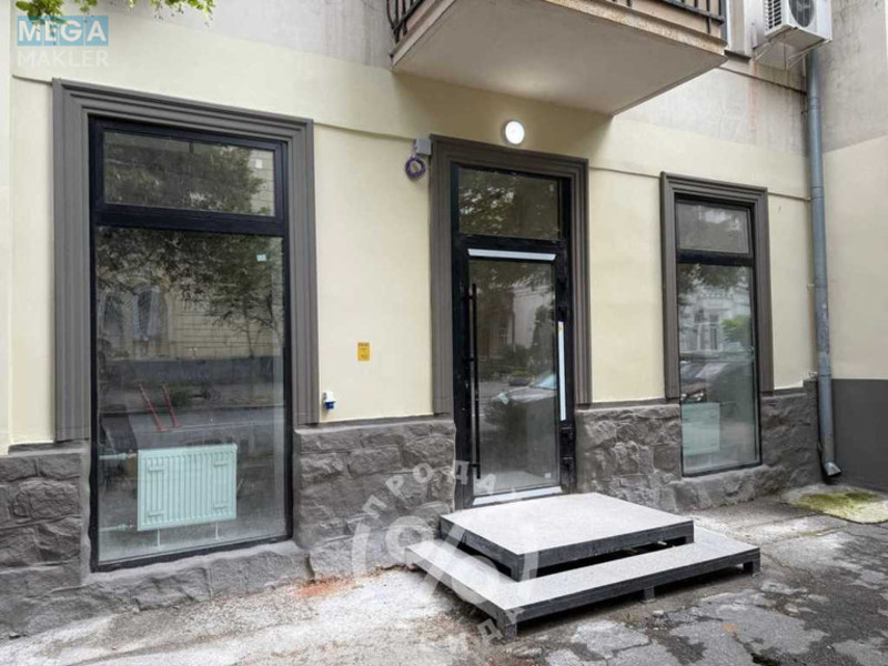 Продаж комерційної нерухомості, 72&nbsp;кв.м, под магазин, <a class="location-link" href="/kiev/" title="Недвижимость Київ">Київ</a>, <a class="location-link" href="/kiev/pecherskij/" title="Недвижимость Печерський район">Печерський р-н</a>, Липська вул., 19/7 (изображение 2)