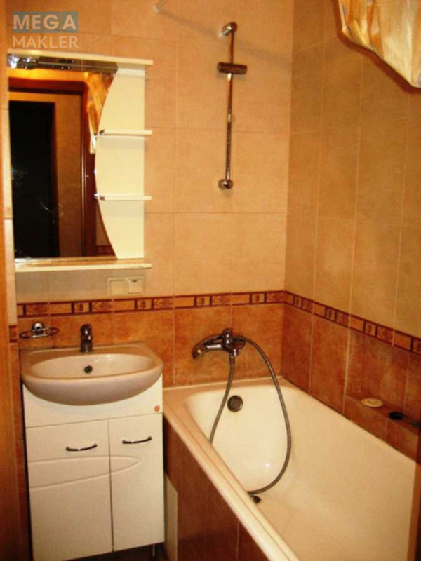 Оренда 2 кімнатної квартири, <a class="location-link" href="/kiev/" title="Недвижимость Київ">Київ</a>, <a class="location-link" href="/kiev/dneprovskij/" title="Недвижимость Дніпровський район">Дніпровський р-н</a>, Днепровская наб., 3 (изображение 7)
