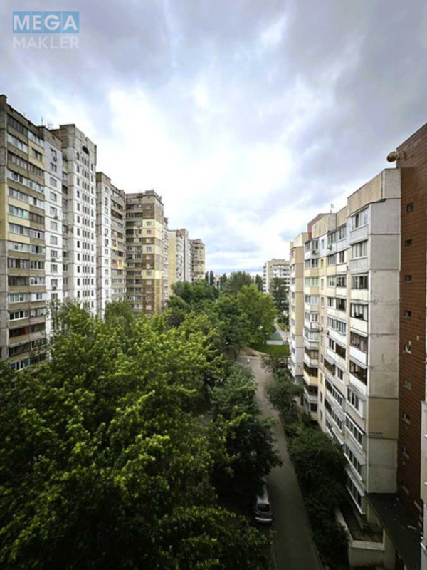 Продаж 3 кімнатної квартири (64/42/8), 8 пов. 10 пов. будинку, <a class="location-link" href="/kiev/" title="Недвижимость Київ">Київ</a>, <a class="location-link" href="/kiev/svyatoshinskij/" title="Недвижимость Святошинський район">Святошинський р-н</a>, Василя Стуса вул., 28 (изображение 18)