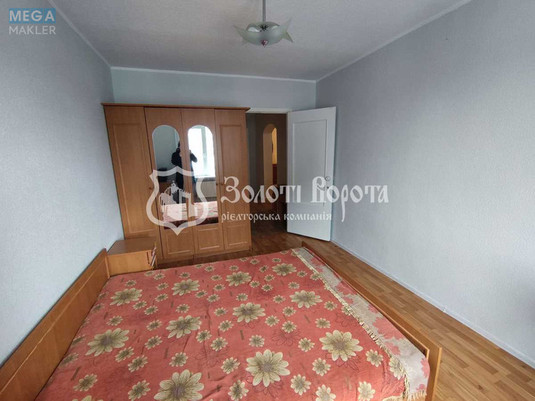 Продаж 3 кімнатної квартири (70,6/41/12), 10 пов. 10 пов. будинку, <a class="location-link" href="/kiev/" title="Недвижимость Київ">Київ</a>, <a class="location-link" href="/kiev/svyatoshinskij/" title="Недвижимость Святошинський район">Святошинський р-н</a>, Василя Стуса вул., 28 (изображение 4)