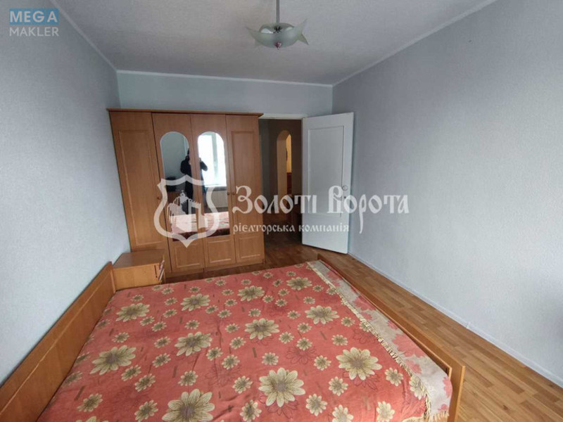 Продаж 3 кімнатної квартири (70,6/41/12), 10 пов. 10 пов. будинку, <a class="location-link" href="/kiev/" title="Недвижимость Київ">Київ</a>, <a class="location-link" href="/kiev/svyatoshinskij/" title="Недвижимость Святошинський район">Святошинський р-н</a>, Василя Стуса вул., 28 (изображение 4)