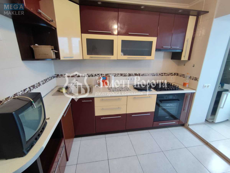 Продаж 3 кімнатної квартири (70,6/41/12), 10 пов. 10 пов. будинку, <a class="location-link" href="/kiev/" title="Недвижимость Київ">Київ</a>, <a class="location-link" href="/kiev/svyatoshinskij/" title="Недвижимость Святошинський район">Святошинський р-н</a>, Василя Стуса вул., 28 (изображение 9)