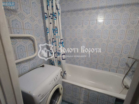 Продаж 3 кімнатної квартири (70,6/41/12), 10 пов. 10 пов. будинку, <a class="location-link" href="/kiev/" title="Недвижимость Київ">Київ</a>, <a class="location-link" href="/kiev/svyatoshinskij/" title="Недвижимость Святошинський район">Святошинський р-н</a>, Василя Стуса вул., 28 (изображение 13)