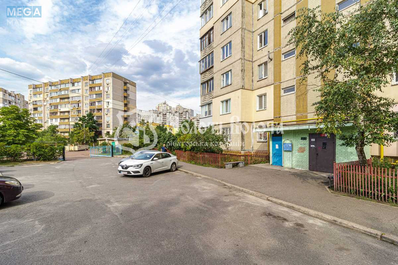 Продаж 3 кімнатної квартири (70/42/9), 10 пов. 10 пов. будинку, <a class="location-link" href="/kiev/" title="Недвижимость Київ">Київ</a>, <a class="location-link" href="/kiev/darnickij/" title="Недвижимость Дарницький район">Дарницький р-н</a>, Срібнокільська вул., 22а (изображение 19)