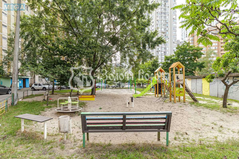 Продаж 3 кімнатної квартири (70/42/9), 10 пов. 10 пов. будинку, <a class="location-link" href="/kiev/" title="Недвижимость Київ">Київ</a>, <a class="location-link" href="/kiev/darnickij/" title="Недвижимость Дарницький район">Дарницький р-н</a>, Срібнокільська вул., 22а (изображение 21)