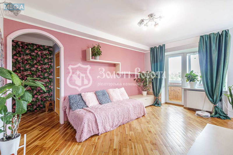 Продаж 3 кімнатної квартири (65/36/8), 6 пов. 9 пов. будинку, <a class="location-link" href="/kiev/" title="Недвижимость Київ">Київ</a>, <a class="location-link" href="/kiev/solomenskij/" title="Недвижимость Солом'янський район">Солом'янський р-н</a>, Авіаконструктора Антонова вул., 2/32к4а (изображение 2)