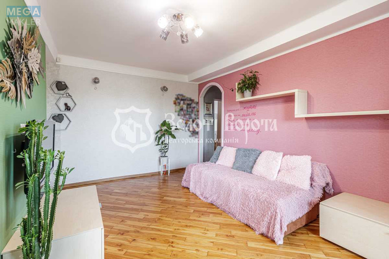 Продаж 3 кімнатної квартири (65/36/8), 6 пов. 9 пов. будинку, <a class="location-link" href="/kiev/" title="Недвижимость Київ">Київ</a>, <a class="location-link" href="/kiev/solomenskij/" title="Недвижимость Солом'янський район">Солом'янський р-н</a>, Авіаконструктора Антонова вул., 2/32к4а (изображение 3)