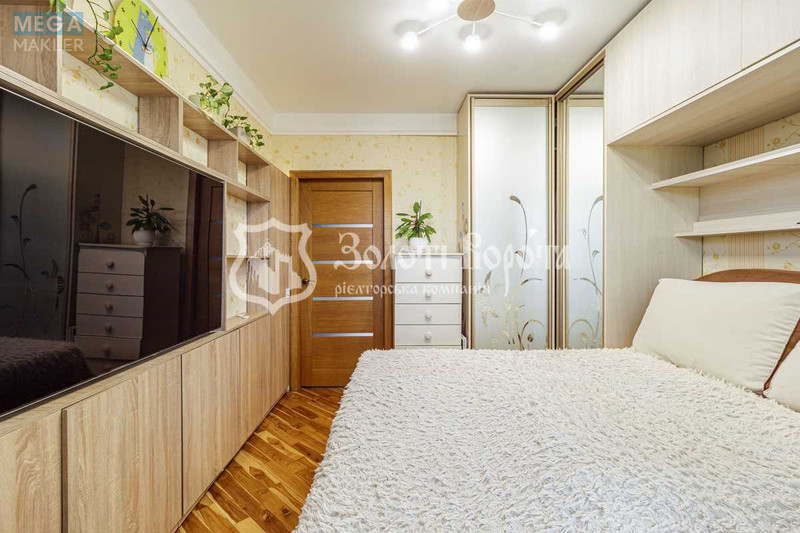 Продаж 3 кімнатної квартири (65/36/8), 6 пов. 9 пов. будинку, <a class="location-link" href="/kiev/" title="Недвижимость Київ">Київ</a>, <a class="location-link" href="/kiev/solomenskij/" title="Недвижимость Солом'янський район">Солом'янський р-н</a>, Авіаконструктора Антонова вул., 2/32к4а (изображение 5)