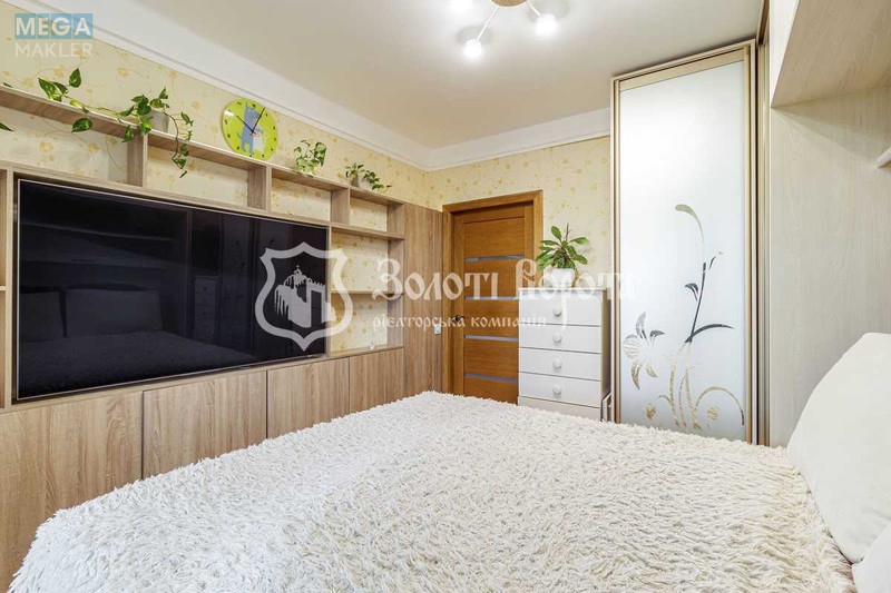 Продаж 3 кімнатної квартири (65/36/8), 6 пов. 9 пов. будинку, <a class="location-link" href="/kiev/" title="Недвижимость Київ">Київ</a>, <a class="location-link" href="/kiev/solomenskij/" title="Недвижимость Солом'янський район">Солом'янський р-н</a>, Авіаконструктора Антонова вул., 2/32к4а (изображение 6)