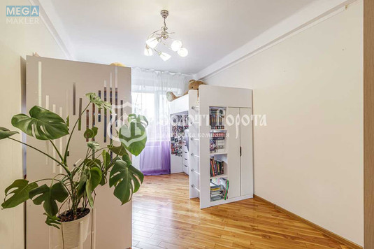 Продаж 3 кімнатної квартири (65/36/8), 6 пов. 9 пов. будинку, <a class="location-link" href="/kiev/" title="Недвижимость Київ">Київ</a>, <a class="location-link" href="/kiev/solomenskij/" title="Недвижимость Солом'янський район">Солом'янський р-н</a>, Авіаконструктора Антонова вул., 2/32к4а (изображение 8)