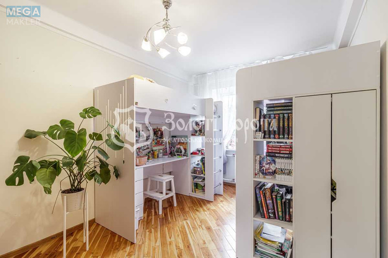 Продаж 3 кімнатної квартири (65/36/8), 6 пов. 9 пов. будинку, <a class="location-link" href="/kiev/" title="Недвижимость Київ">Київ</a>, <a class="location-link" href="/kiev/solomenskij/" title="Недвижимость Солом'янський район">Солом'янський р-н</a>, Авіаконструктора Антонова вул., 2/32к4а (изображение 9)