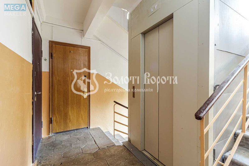 Продаж 3 кімнатної квартири (65/36/8), 6 пов. 9 пов. будинку, <a class="location-link" href="/kiev/" title="Недвижимость Київ">Київ</a>, <a class="location-link" href="/kiev/solomenskij/" title="Недвижимость Солом'янський район">Солом'янський р-н</a>, Авіаконструктора Антонова вул., 2/32к4а (изображение 20)