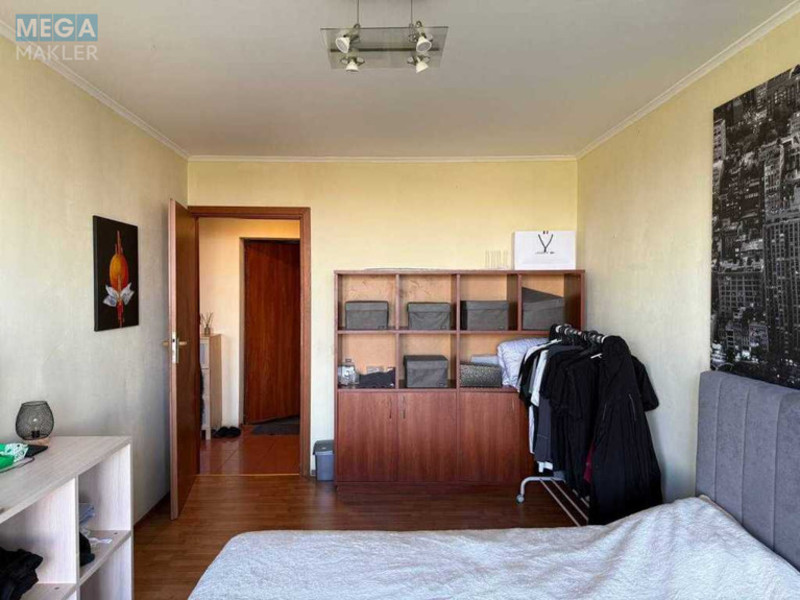 Продаж 1 кімнатної квартири (35/?/8), 11 пов. 16 пов. будинку, <a class="location-link" href="/kiev/" title="Недвижимость Київ">Київ</a>, <a class="location-link" href="/kiev/solomenskij/" title="Недвижимость Солом'янський район">Солом'янський р-н</a>, Солом`янська вул., 41 (изображение 3)