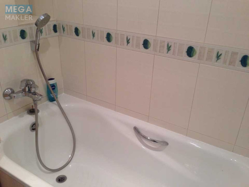 Продаж 1 кімнатної квартири (35/?/8), 11 пов. 16 пов. будинку, <a class="location-link" href="/kiev/" title="Недвижимость Київ">Київ</a>, <a class="location-link" href="/kiev/solomenskij/" title="Недвижимость Солом'янський район">Солом'янський р-н</a>, Солом`янська вул., 41 (изображение 8)