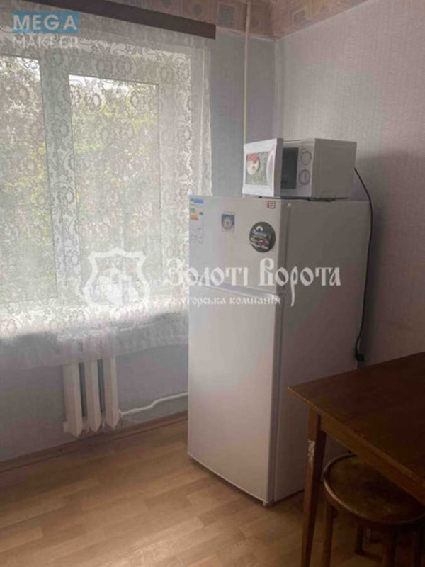 Продаж 2 кімнатної квартири (40,8/23/7,5), 4 пов. 5 пов. будинку, <a class="location-link" href="/kiev/" title="Недвижимость Київ">Київ</a>, <a class="location-link" href="/kiev/dneprovskij/" title="Недвижимость Дніпровський район">Дніпровський р-н</a>, Миру просп., 13б (изображение 4)