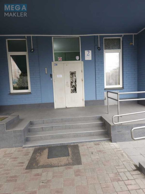 Продаж комерційної нерухомості, 65 кв.м, под офис, <a class="location-link" href="/kiev/" title="Недвижимость Київ">Київ</a>, <a class="location-link" href="/kiev/darnickij/" title="Недвижимость Дарницький район">Дарницький р-н</a>, Михайла Драгоманова вул., 6а (изображение 3)