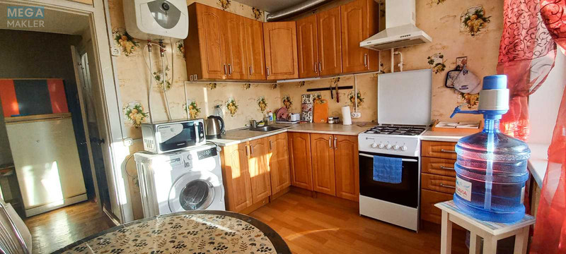 Оренда 1 кімнатної квартири, <a class="location-link" href="/kiev/" title="Недвижимость Київ">Київ</a>, <a class="location-link" href="/kiev/svyatoshinskij/" title="Недвижимость Святошинский район">Святошинский р-н</a>, Генерала Тупикова ул., 14в (изображение 11)