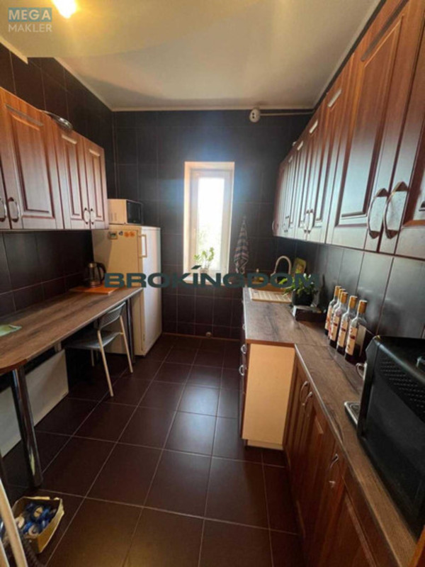 Продаж дома, 3&nbsp;поверху, 289&nbsp;кв.м, 5&nbsp;кімнат, ділянка 6&nbsp;соток, <a class="location-link" href="/kiev/" title="Недвижимость Київ">Київ</a>, <a class="location-link" href="/kiev/svyatoshinskij/" title="Недвижимость Святошинський район">Святошинський р-н</a>, переулок Октябрьский, 6 (изображение 12)