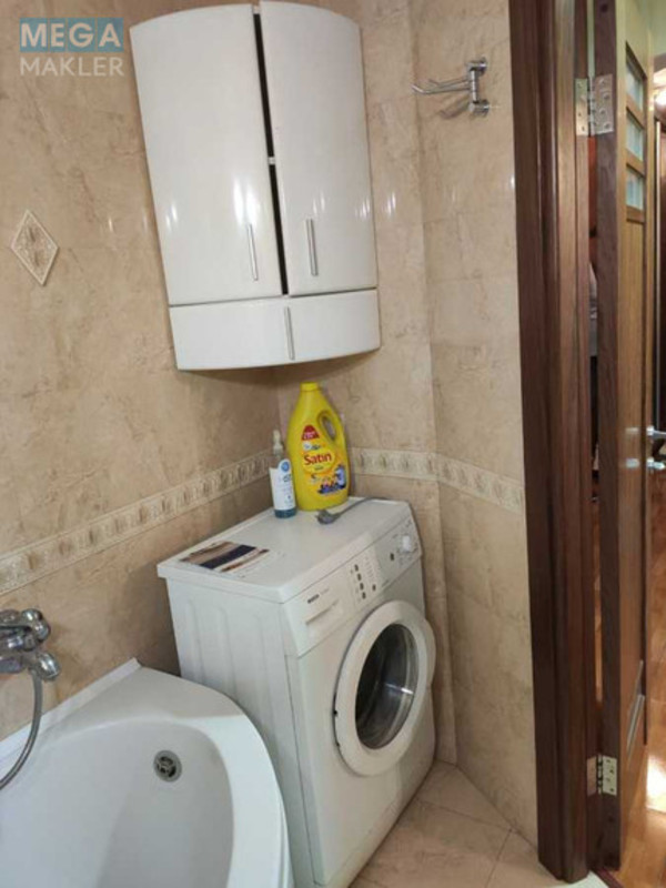 Оренда 2 кімнатної квартири, <a class="location-link" href="/kiev/" title="Недвижимость Київ">Київ</a>, <a class="location-link" href="/kiev/darnickij/" title="Недвижимость Дарницький район">Дарницький р-н</a>, Ревуцкого ул., 21 (изображение 13)