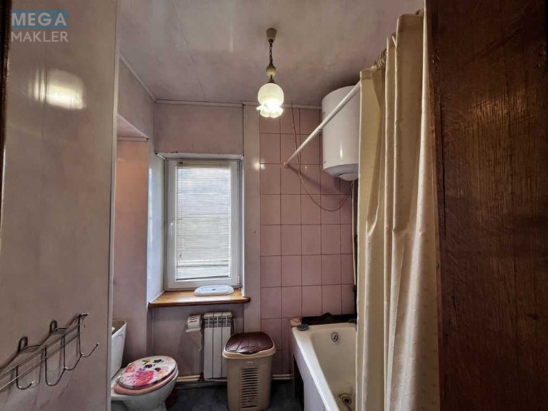 Продаж дома, 2 поверху, 238 кв.м, 4 кімнати, ділянка 13 соток, <a class="location-link" href="/tomashovka-selo-kv/" title="Недвижимость Томашівка">Томашівка</a>, Лесі Українки, 41 (изображение 13)