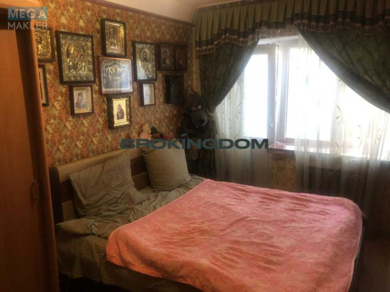 Продаж 2 кімнатної квартири (45,3/?/9), 2 пов. 5 пов. будинку, <a class="location-link" href="/kiev/" title="Недвижимость Київ">Київ</a>, <a class="location-link" href="/kiev/podolskij/" title="Недвижимость Подільський район">Подільський р-н</a>, Салютная вул., 5 (изображение 2)