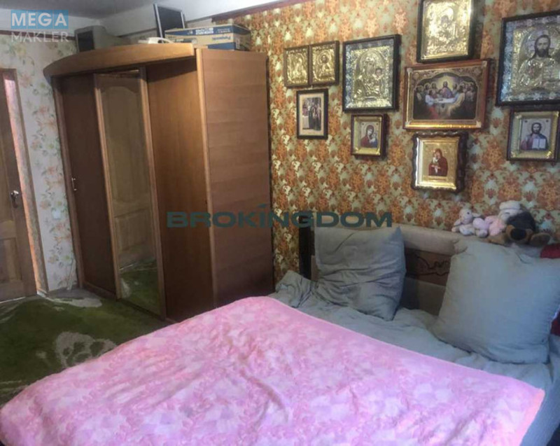 Продаж 2 кімнатної квартири (45,3/?/9), 2 пов. 5 пов. будинку, <a class="location-link" href="/kiev/" title="Недвижимость Київ">Київ</a>, <a class="location-link" href="/kiev/podolskij/" title="Недвижимость Подільський район">Подільський р-н</a>, Салютная вул., 5 (изображение 3)