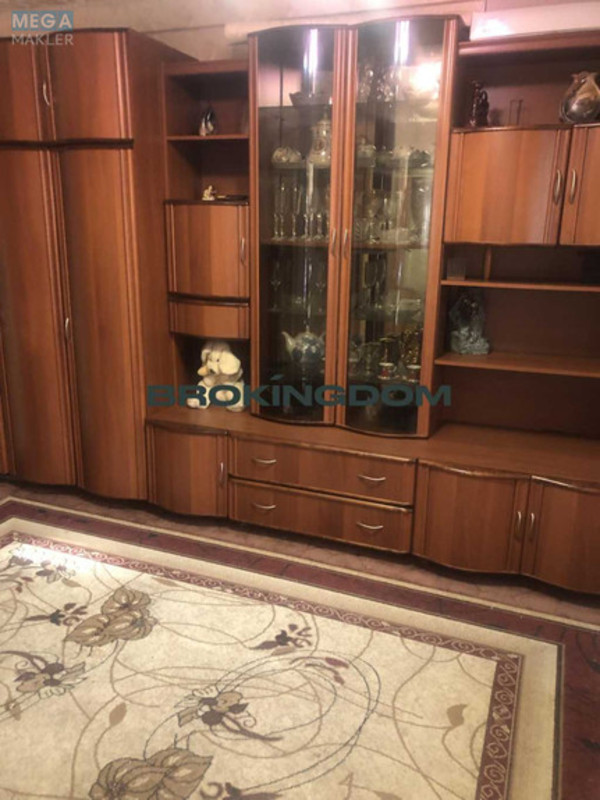 Продаж 2 кімнатної квартири (45,3/?/9), 2 пов. 5 пов. будинку, <a class="location-link" href="/kiev/" title="Недвижимость Київ">Київ</a>, <a class="location-link" href="/kiev/podolskij/" title="Недвижимость Подільський район">Подільський р-н</a>, Салютная вул., 5 (изображение 8)