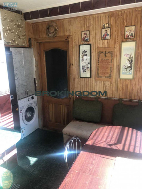 Продаж 2 кімнатної квартири (45,3/?/9), 2 пов. 5 пов. будинку, <a class="location-link" href="/kiev/" title="Недвижимость Київ">Київ</a>, <a class="location-link" href="/kiev/podolskij/" title="Недвижимость Подільський район">Подільський р-н</a>, Салютная вул., 5 (изображение 10)
