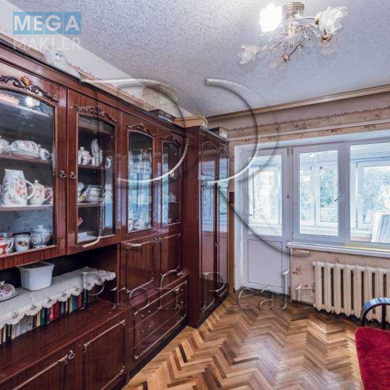 Продаж 2 кімнатної квартири (39/18/7), 5 пов. 5 пов. будинку, <a class="location-link" href="/kiev/" title="Недвижимость Київ">Київ</a>, <a class="location-link" href="/kiev/solomenskij/" title="Недвижимость Солом'янський район">Солом'янський р-н</a>, Академика Шалимова, 11А (изображение 5)