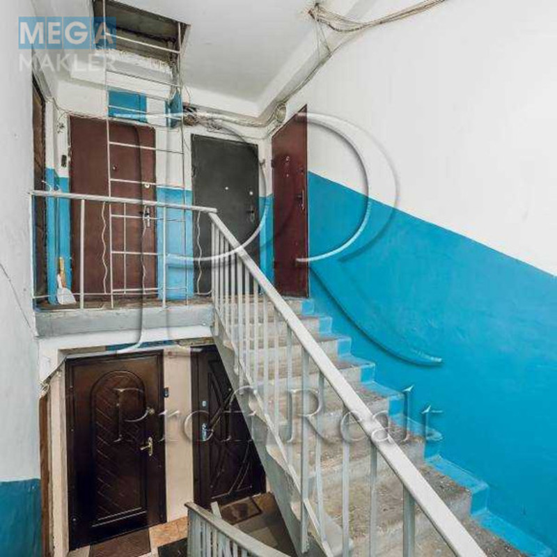 Продаж 2 кімнатної квартири (39/18/7), 5 пов. 5 пов. будинку, <a class="location-link" href="/kiev/" title="Недвижимость Київ">Київ</a>, <a class="location-link" href="/kiev/solomenskij/" title="Недвижимость Солом'янський район">Солом'янський р-н</a>, Академика Шалимова, 11А (изображение 18)