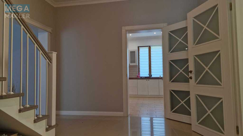Продаж дома, 2&nbsp;поверху, 180&nbsp;кв.м, 4&nbsp;кімнати, ділянка 10&nbsp;соток, <a class="location-link" href="/zastugna/" title="Недвижимость Застугна">Застугна</a>, Лесі Українки (изображение 9)