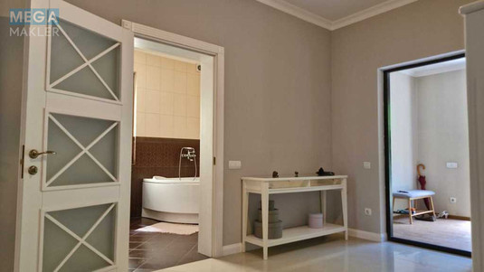 Продаж дома, 2&nbsp;поверху, 180&nbsp;кв.м, 4&nbsp;кімнати, ділянка 10&nbsp;соток, <a class="location-link" href="/zastugna/" title="Недвижимость Застугна">Застугна</a>, Лесі Українки (изображение 10)