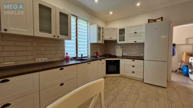 Продаж дома, 2&nbsp;поверху, 180&nbsp;кв.м, 4&nbsp;кімнати, ділянка 10&nbsp;соток, <a class="location-link" href="/zastugna/" title="Недвижимость Застугна">Застугна</a>, Лесі Українки (изображение 12)