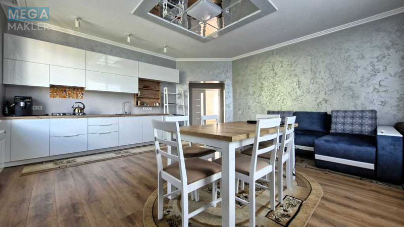 Продаж дома, 3&nbsp;поверху, 296&nbsp;кв.м, 7&nbsp;кімнат, ділянка 12&nbsp;соток, <a class="location-link" href="/mihajlovka-rubezhovka/" title="Недвижимость Михайлівка-Рубежівка">Михайлівка-Рубежівка</a>, Абрикосова (изображение 12)