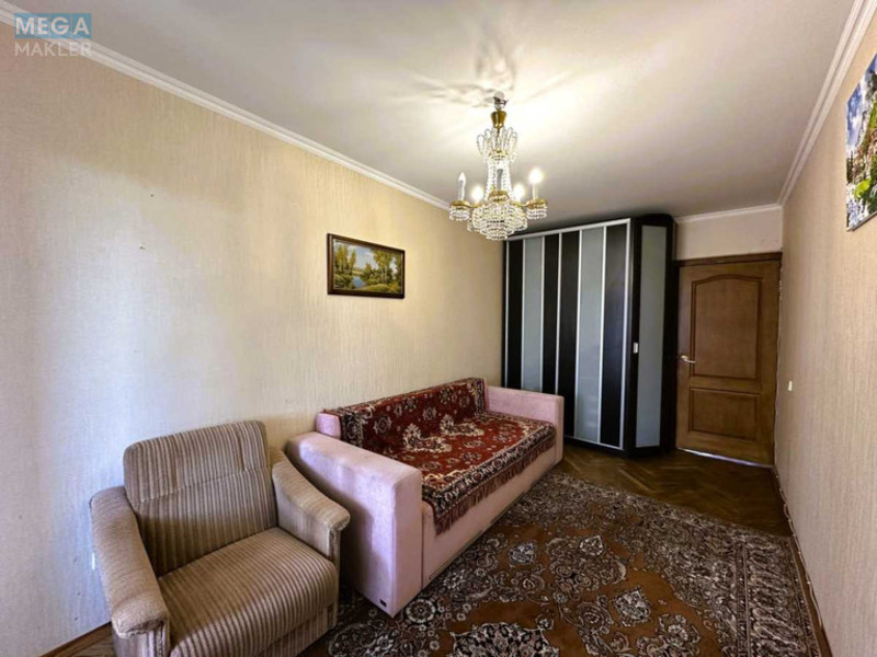 Продаж 3 кімнатної квартири (66/40/7,5), 10 пов. 12 пов. будинку, <a class="location-link" href="/kiev/" title="Недвижимость Київ">Київ</a>, <a class="location-link" href="/kiev/svyatoshinskij/" title="Недвижимость Святошинский район">Святошинский р-н</a>, Дарницький бульв., 7 (изображение 12)