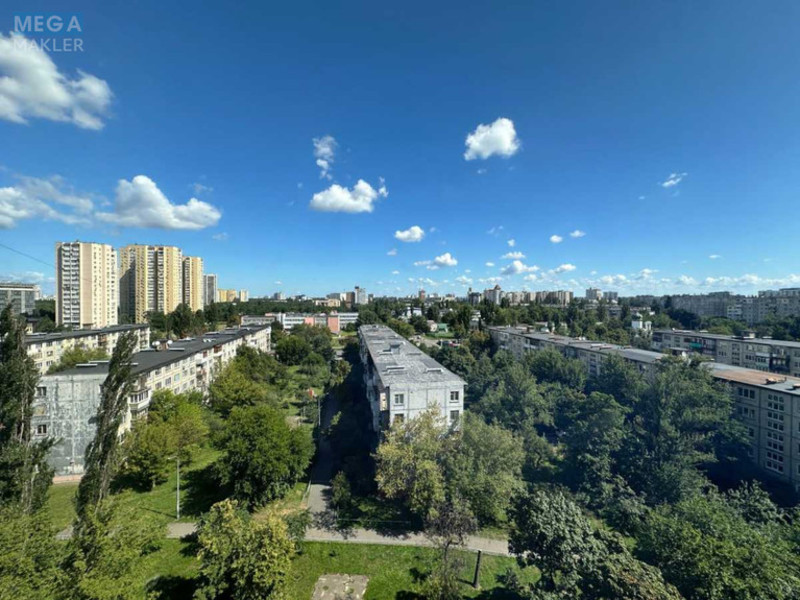 Продаж 3 кімнатної квартири (66/40/7,5), 10 пов. 12 пов. будинку, <a class="location-link" href="/kiev/" title="Недвижимость Київ">Київ</a>, <a class="location-link" href="/kiev/svyatoshinskij/" title="Недвижимость Святошинский район">Святошинский р-н</a>, Дарницький бульв., 7 (изображение 20)