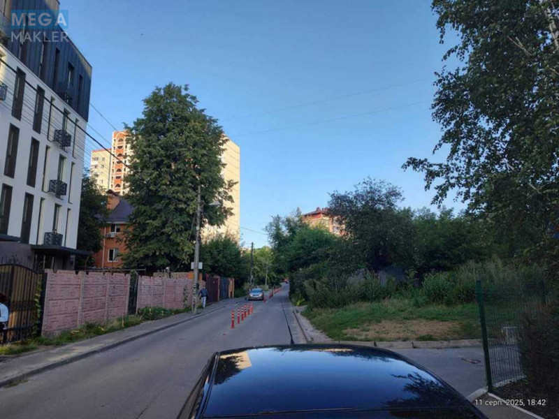 Оренда комерційної нерухомості, 90&nbsp;кв.м, под магазин, <a class="location-link" href="/kiev/" title="Недвижимость Київ">Київ</a>, <a class="location-link" href="/kiev/svyatoshinskij/" title="Недвижимость Святошинський район">Святошинський р-н</a>, Осіння вул., 28 (изображение 4)