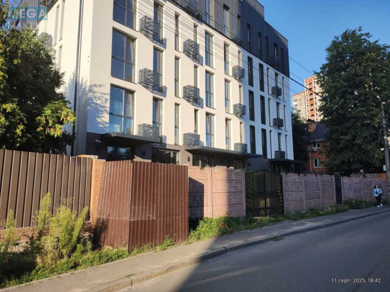 Оренда комерційної нерухомості, 90&nbsp;кв.м, под магазин, <a class="location-link" href="/kiev/" title="Недвижимость Київ">Київ</a>, <a class="location-link" href="/kiev/svyatoshinskij/" title="Недвижимость Святошинський район">Святошинський р-н</a>, Осіння вул., 28 (изображение 5)
